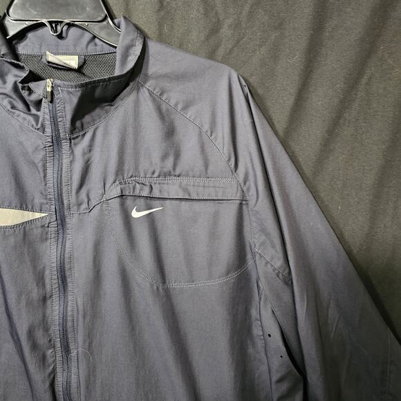 Nike Windbreaker Running Activewear Full Zip Jacket‎ Size XL Lightweight Swoosh - Picture 3 of 15